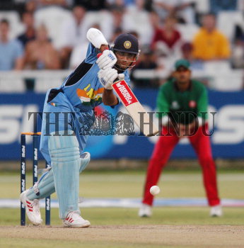 Image Id : 907053 <span>Date : 2003-03-07 <span>Category : Sport</span>
