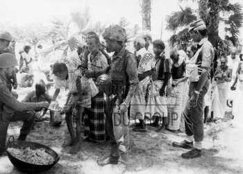 Image Id : 1069792 <span>Date : 1987-10-23 <span>Category : Conflicts War and Peace</span>