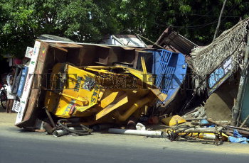 Image Id : 1758063 <span>Date : 2003-10-02 <span>Category : Disaster and Accident</span>