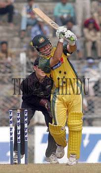 Image Id : 1926282 <span>Date : 2003-11-10 <span>Category : Sport</span>