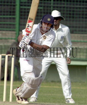 Image Id : 2016785 <span>Date : 2003-12-01 <span>Category : Sport</span>