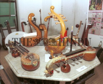 Image Id : 2021034 <span>Date : 2003-12-02 <span>Category : Arts Culture and Entertainment</span>