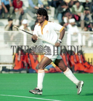 Image Id : 2026100 <span>Date : 2003-12-03 <span>Category : Sport</span>