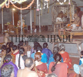 Image Id : 2026473 <span>Date : 2003-12-03 <span>Category : Religion and Belief</span>