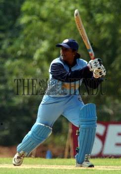 Image Id : 2083610 <span>Date : 2003-12-16 <span>Category : Sport</span>
