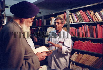 Image Id : 2176637 <span>Date : 2004-01-08 <span>Category : Arts Culture and Entertainment</span>