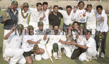 Image Id : 2276002 <span>Date : 2004-01-27 <span>Category : Sport</span>