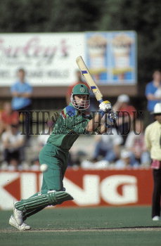 Image Id : 2337067 <span>Date : 1992-03-15 <span>Category : Sport</span>