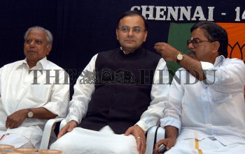 Image Id : 2349074 <span>Date : 2004-02-14 <span>Category : Politics</span>
