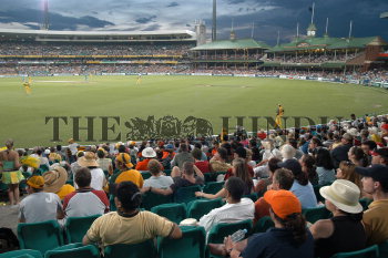 Image Id : 2365515 <span>Date : 2004-02-18 <span>Category : Sport</span>