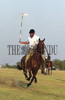 Image Id : 2376170 <span>Date : 2004-02-20 <span>Category : Sport</span>