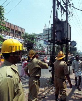 Image Id : 2424289 <span>Date : 2004-03-01 <span>Category : Disaster and Accident</span>