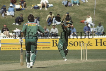 Image Id : 2448987 <span>Date : 1992-03-02 <span>Category : Sport</span>