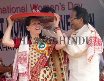 Image Id : 2461226 <span>Date : 2004-03-08 <span>Category : Politics</span>