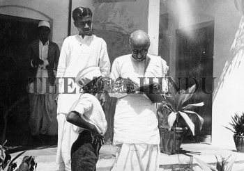 Image Id : 2461595 <span>Date : 1939-10-26 <span>Category : Politics</span>