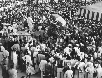 Image Id : 2472683 <span>Date : 1949-03-10 <span>Category : Politics</span>