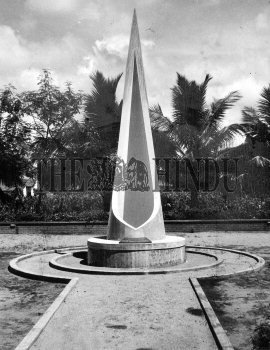 Image Id : 2535931 <span>Date : 0000-00-00 <span>Category : Arts Culture and Entertainment</span>