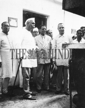 Image Id : 2536056 <span>Date : 1948-10-18 <span>Category : Politics</span>