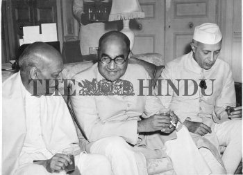 Image Id : 2536090 <span>Date : 1950-04-05 <span>Category : Politics</span>