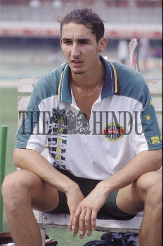 Image Id : 2557365 <span>Date : 1996-02-26 <span>Category : Sport</span>