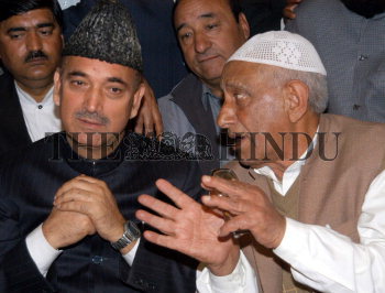 Image Id : 2576339 <span>Date : 2004-03-31 <span>Category : Politics</span>