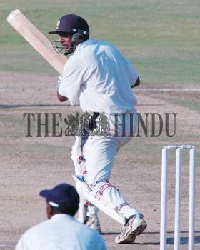 Image Id : 2596852 <span>Date : 2004-03-28 <span>Category : Sport</span>