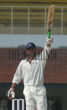 Image Id : 2596879 <span>Date : 2004-03-30 <span>Category : Sport</span>