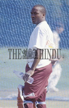 Image Id : 2618923 <span>Date : 1996-02-20 <span>Category : Sport</span>