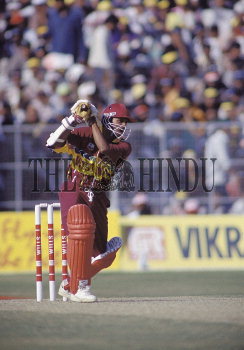 Image Id : 2649399 <span>Date : 1996-02-21 <span>Category : Sport</span>