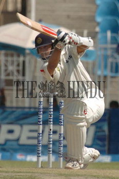 Image Id : 2659829 <span>Date : 2004-04-15 <span>Category : Sport</span>