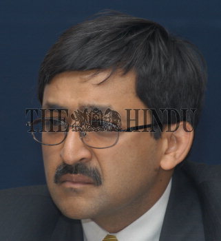 Image Id : 2663141 <span>Date : 2004-04-16 <span>Category : Economy Business and Finance</span>