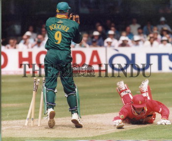 Image Id : 2729483 <span>Date : 1999-05-29 <span>Category : Sport</span>