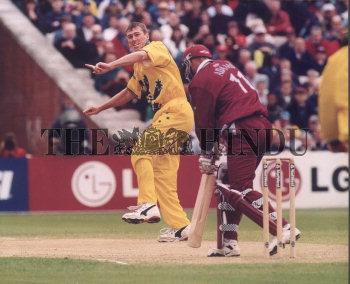 Image Id : 2800595 <span>Date : 1999-05-30 <span>Category : Sport</span>