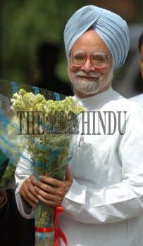 Image Id : 2905333 <span>Date : 2004-06-02 <span>Category : Politics</span>