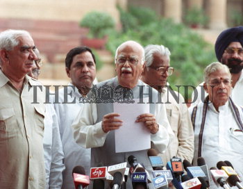 Image Id : 3169476 <span>Date : 2004-07-25 <span>Category : Politics</span>
