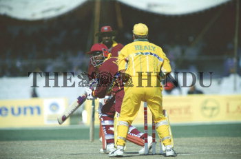 Image Id : 3193361 <span>Date : 1996-03-04 <span>Category : Sport</span>