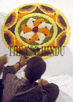 Image Id : 3371269 <span>Date : 2004-08-27 <span>Category : Arts Culture and Entertainment</span>