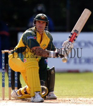 Image Id : 3379459 <span>Date : 2004-08-28 <span>Category : Sport</span>