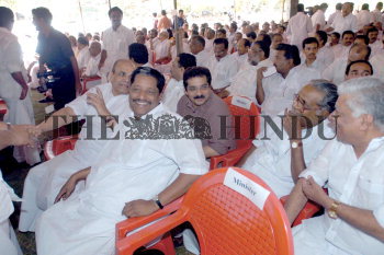 Image Id : 3397690 <span>Date : 2004-08-31 <span>Category : Politics</span>
