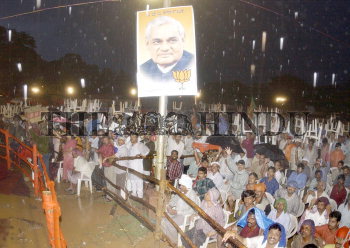 Image Id : 3442555 <span>Date : 2004-09-08 <span>Category : Politics</span>