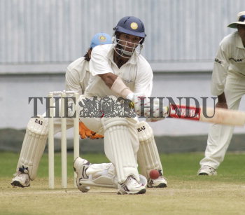 Image Id : 3572392 <span>Date : 2004-10-01 <span>Category : Sport</span>