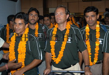 Image Id : 3578170 <span>Date : 2004-10-02 <span>Category : Sport</span>