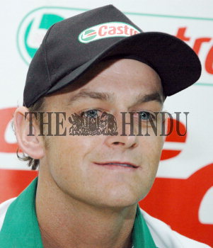 Image Id : 3583049 <span>Date : 2004-10-03 <span>Category : Sport</span>
