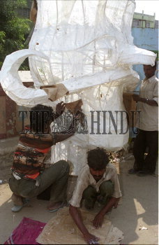 Image Id : 3678583 <span>Date : 2004-10-19 <span>Category : Arts Culture and Entertainment</span>