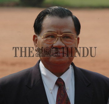 Image Id : 3706784 <span>Date : 2004-10-25 <span>Category : Politics</span>