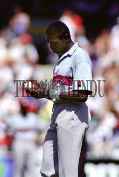Image Id : 3730920 <span>Date : 1991-12-12 <span>Category : Sport</span>