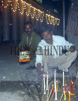 Image Id : 3810495 <span>Date : 2004-11-12 <span>Category : Arts Culture and Entertainment</span>