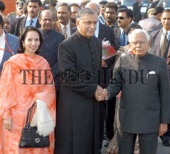 Image Id : 3871285 <span>Date : 2004-11-23 <span>Category : Politics</span>