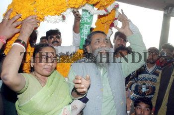 Image Id : 3900440 <span>Date : 2004-11-28 <span>Category : Politics</span>