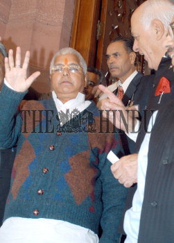 Image Id : 3914622 <span>Date : 2004-12-01 <span>Category : Politics</span>